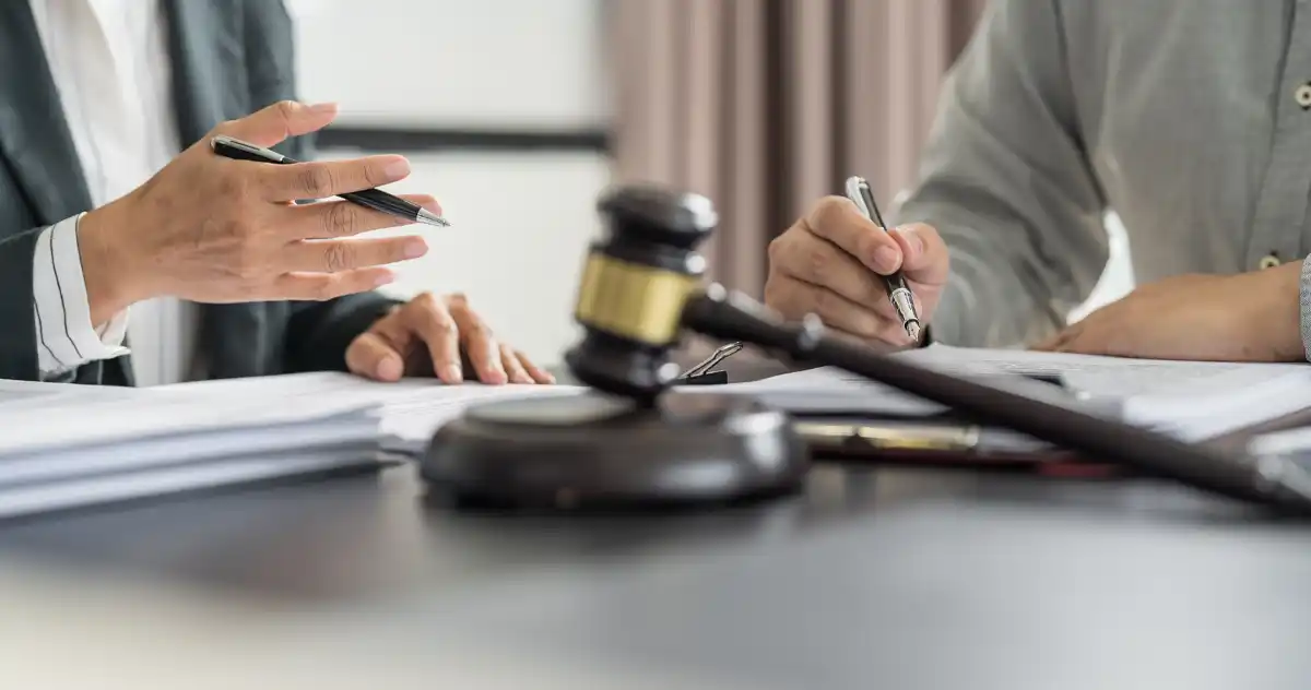 Why Most Personal Injury Lawsuits Settle Before Reaching a Trial